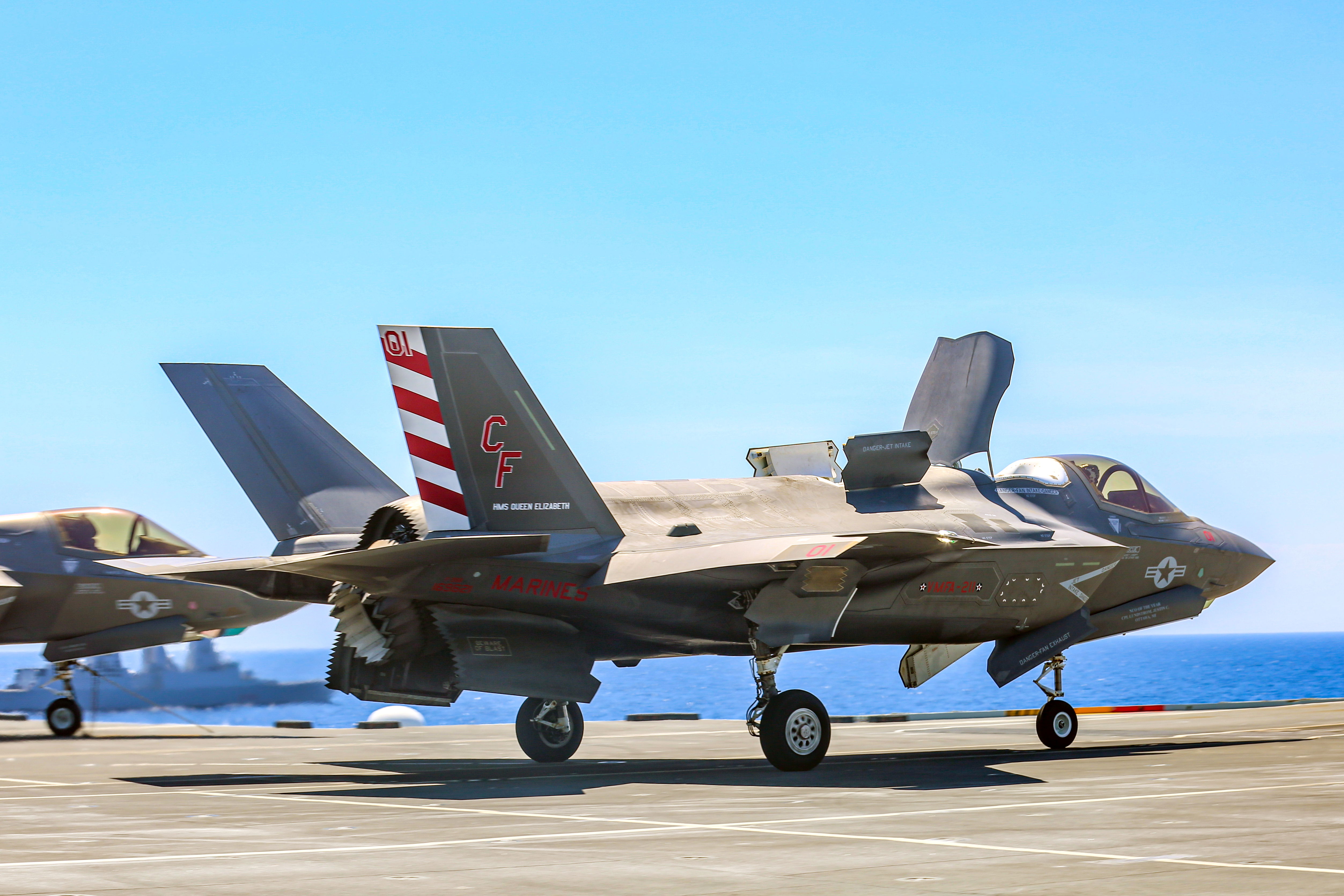 USMC F-35B on HMS Queen Elizabeth [USMC/1st Lt Zachary Bodner]