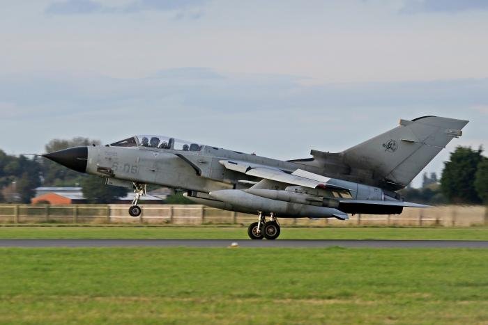 The two Italian Air Force Tornados arrived at RAF Coningsby on October 11, with one departing on the 14th and the other on the 15th.