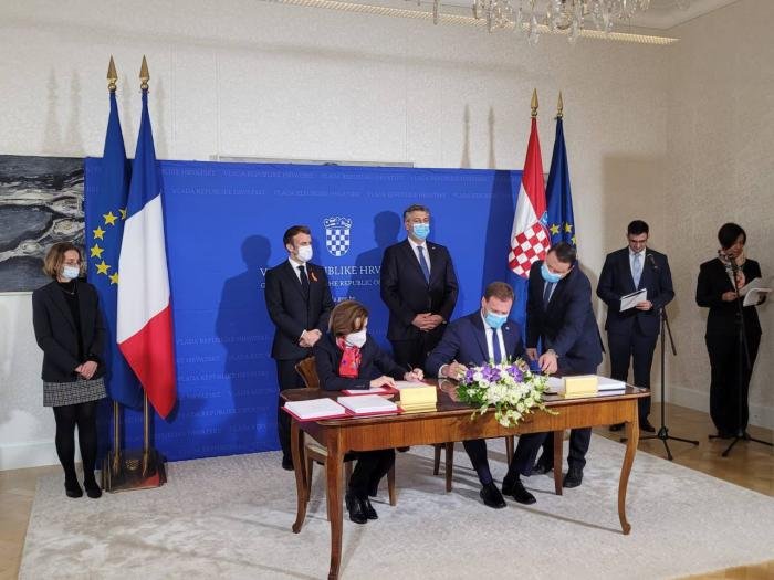 Croatian Rafale purchase agreement signing 25-11-21 [Florence Parly via Twitter]