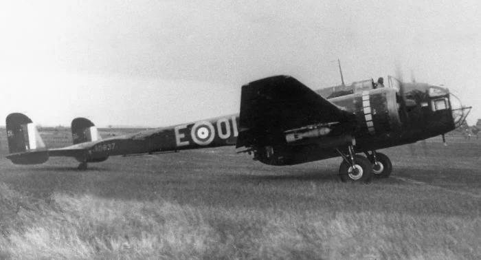 No 83 Squadron Hampden AD837 at its Scampton base some time in 1940 or 1941 VIA ANDREW THOMAS