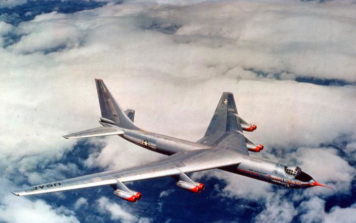File:6th Bombardment Wing Convair B-36F-5-CF Peacemakers 49-2683