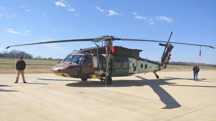 Sikorsky UH-60M Black Hawk (serial 21-27463) - one of the first three examples destined for the Lithuanian Air Force - has been delivered to Sikorsky's facility in Huntsville, Alabama, for completion.