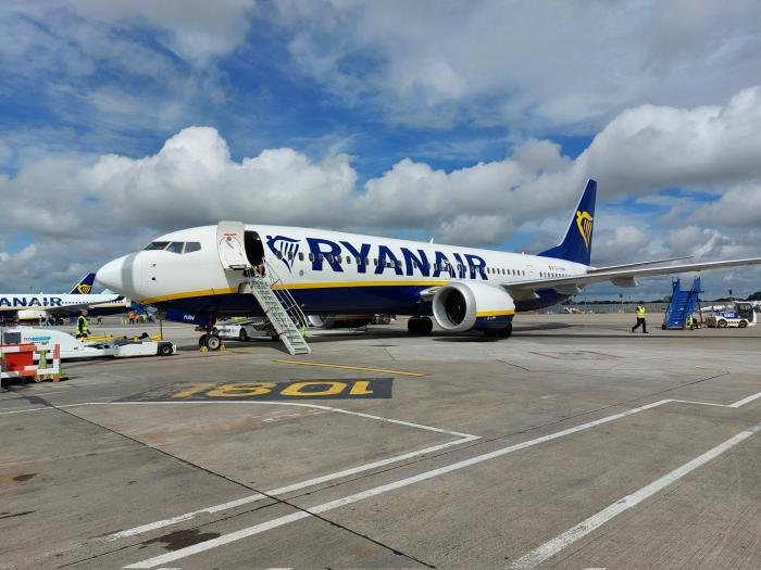 Ryanair Boeing 737 MAX 8-200 EI-HAW (c/n 65078) had the honours of being the first scheduled flight to use the new runway