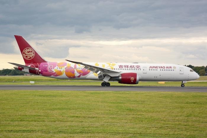 Juneyao Airlines’ Boeing 787-9 B-20D1 (c/n 64316) was the second notable Dreamliner visitor at Manchester during September. The jet, which wears striking ‘Colourful Petals’ special markings, operated several rotations between Shanghai and the UK as part of the annual airlift to bring Chinese students to British universities