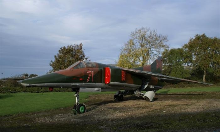 Newark Air Museum's MiG-27 has been repainted