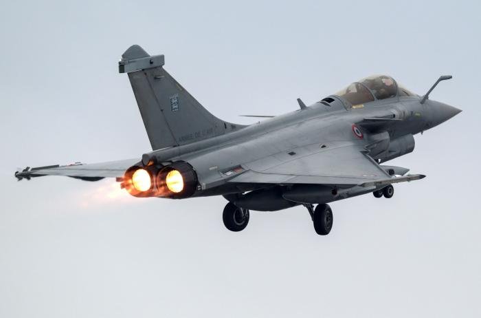 A FASF-operated Rafale C departs Šiauliai Air Base in Lithuania. France has deployed four Rafales to support NATO's BAP mission, with the FASF taking over from the Hungarian Air Force on December 1, 2022.