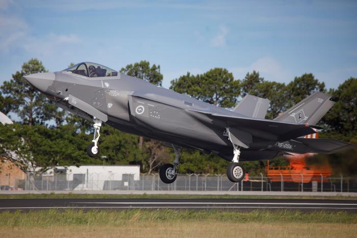 In Trans-pacific First, U.S. Marine Corps F-35C Arrived in Williamtown  Australia For Exercises – Global Defense Corp