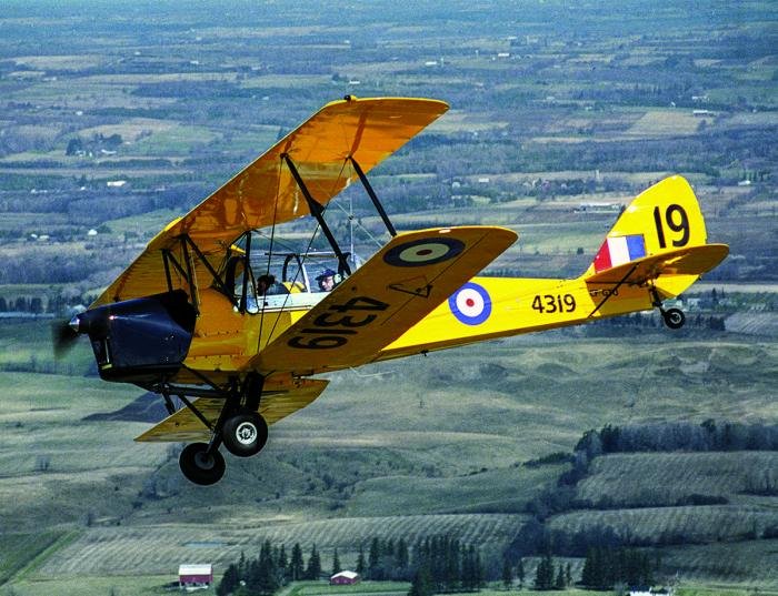 Tiger Moth CF-GTU airborne over Ontario