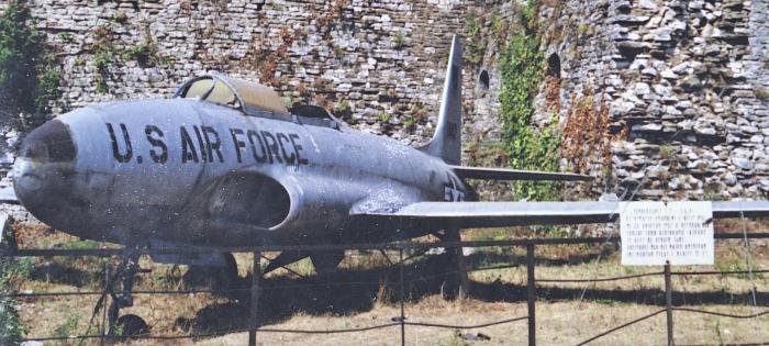 The USAF Shooting Star was secretly photographed at the castle by Norwegian Erik Stewart in 1988