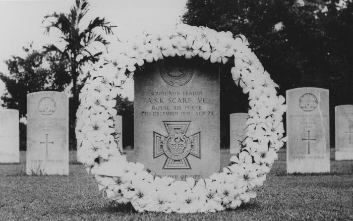 Wreath at the grave of Scarf post-war