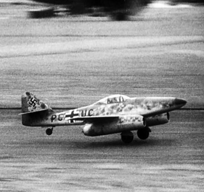 Tail up for the Me 262 V3 at Leipheim on 18 July 1942, as Fritz Wendel takes the Jumo T1-powered machine up for the first time.