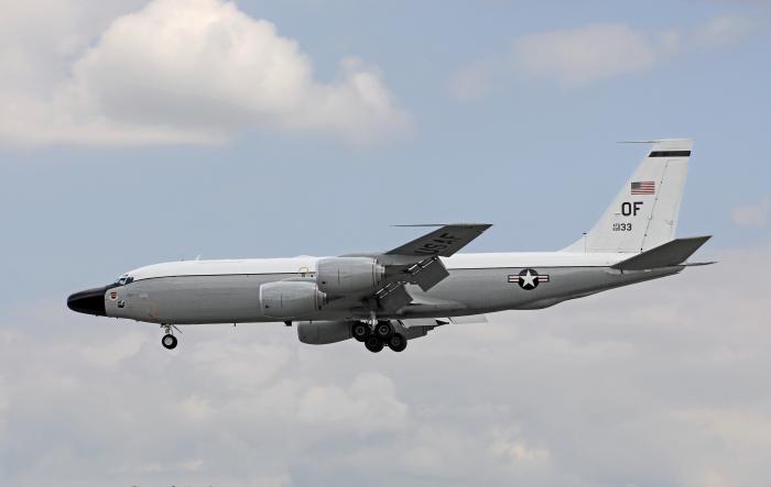 Boeing TC-135W (serial 62-4133) arrives at RAF Mildenhall on June 14, 2022. Trainers are seldom seen outside of the US due to their role, and this was its last visit to the UK before conversion. This aircraft was transferred from Offutt AFB to Greeneville-Majors Airport, Texas, to join the USAF's Big Safari program on February 14, 2023.