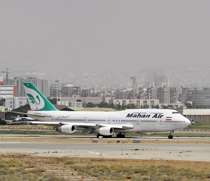 EP-MNE was one of two Mahan Air Boeing 747-3B3Ms with CF6-50E2 Turbofan engines