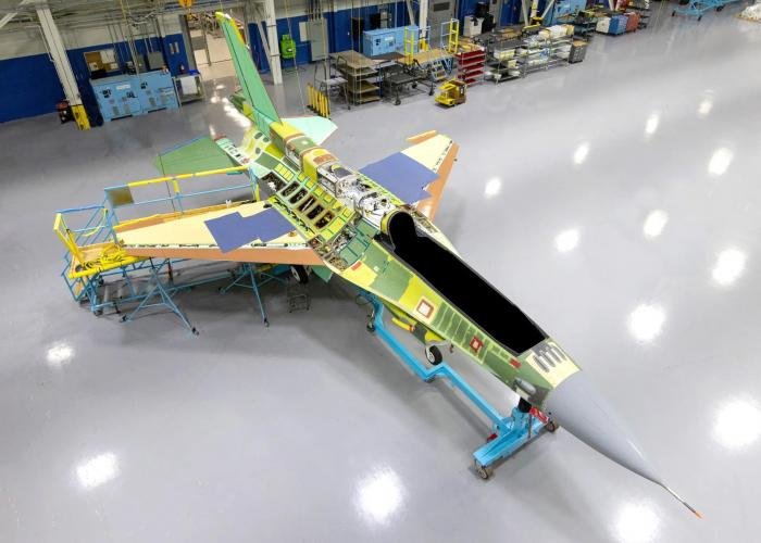The first Bahraini F-16D Block 70 structurally complete at Greenville. The Block 70 and Block 72 have a remarkable 12,000 flying-hour airframe.