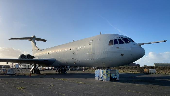 The largest aircraft on site is VC10 K3 ZA148, which was ferried to Newquay from Brize Norton on 28 August 2013. It first flew from Brooklands on 21 March 1967, and on 17 June 2006, while being operated by No 101 Squadron, participated in the Queen’s 80th birthday flypast down the Mall.