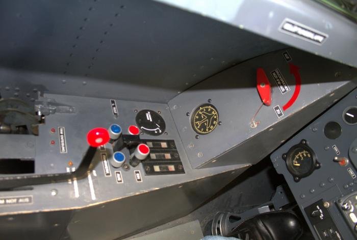 The controls on the cockpit’s left-hand side are essentially the same as in the wartime aircraft and include with a rudder trim wheel, fuel cocks, throttle quadrants, horizontal stabiliser trim and extend/retract buttons for the flaps and undercarriage.
