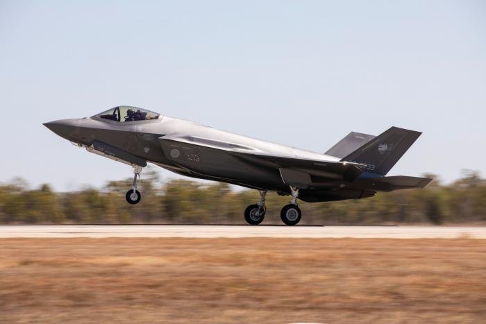 A JASDF F-35A (29-8733) touches down at RAAF Base Tindal in Australia’s Northern Territory on August 26.
