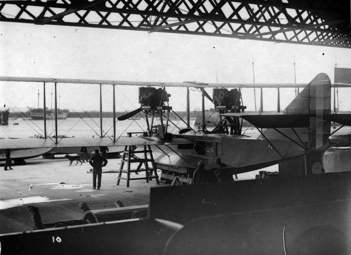 H‑16 in the hangar at Brest, which served as a repair, assembling, and patrol station. This plane does not have a bureau number painted on the stabilizer.
