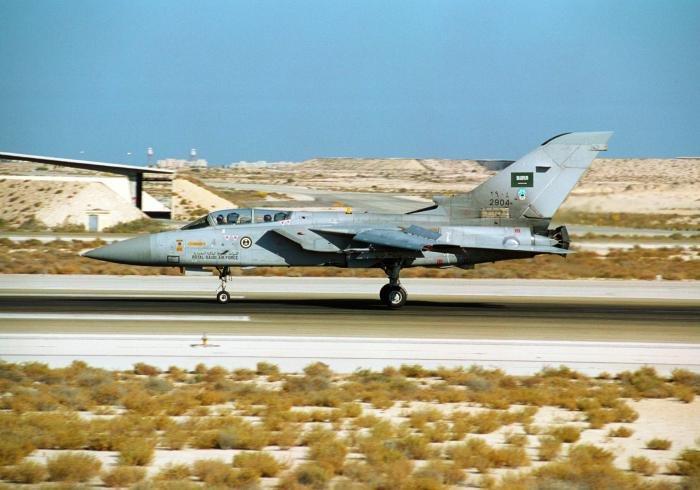 The first four Saudi Tornado ADVs were handed over on February 9, 1989 at a ceremony at Warton.