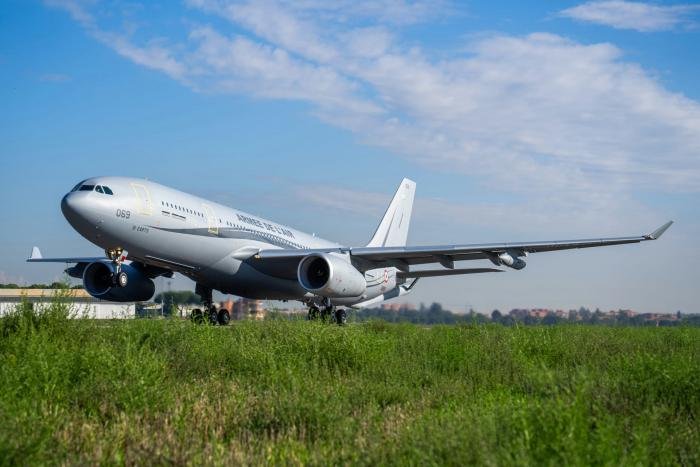 The 12th A330-243MRTT Phénix (069/F-UJCR) for the FASF was delivered to Istres-Le Tubé Air Base (BA125) on September 20. The arrival of this aircraft marked the conclusion of the initial batch of A330-243MRTTs for the FASF. Three additional aircraft remain on order.