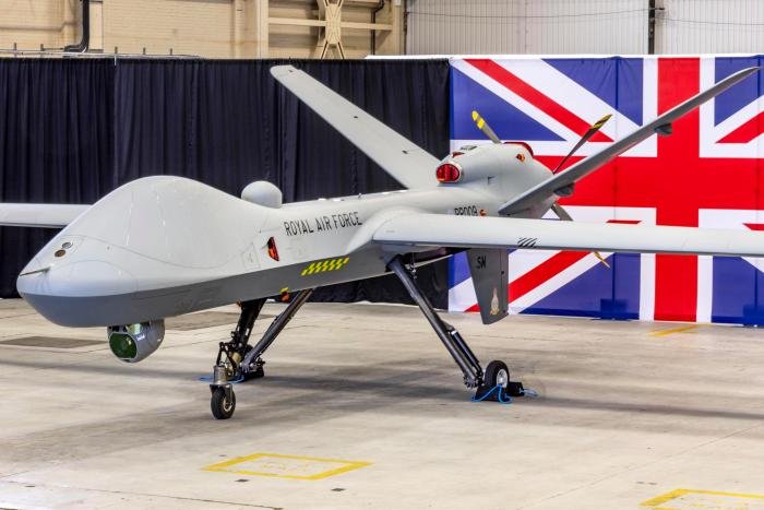 The RAF’s first MQ-9B Protector RG1s was rolled out by No 31 Squadron ‘Goldstars’ at RAF Waddington, Lincolnshire, on October 12. This aircraft (PR009/SM) will be used for ground/flight tests ahead of the type’s entry-into-service in 2024.