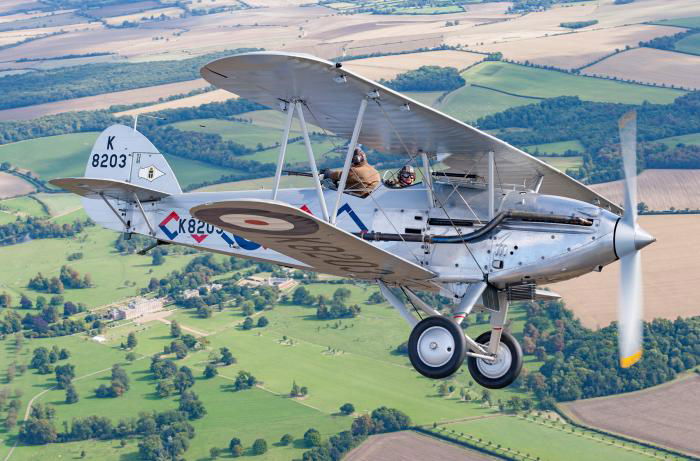 Stu Goldspink with ‘rear gunner’ Steve Roberts (from Flying Restorations) aloft in K8203