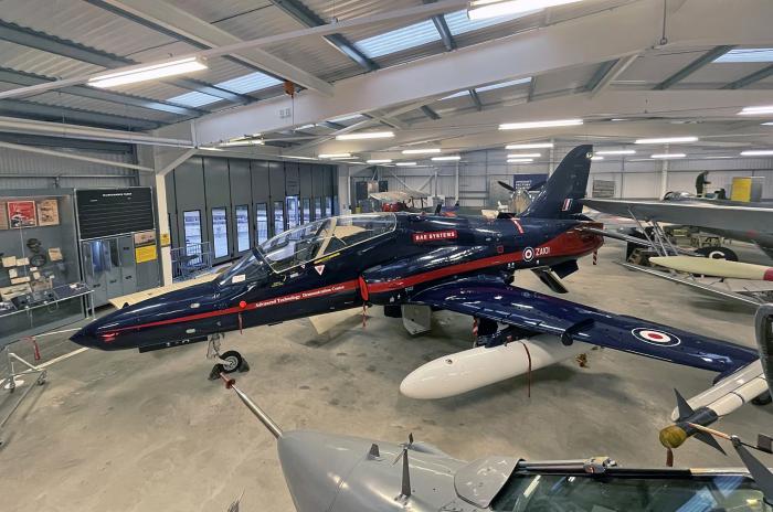 Hawk demonstrator ZA101/G-HAWK fitted with drop tanks and dummy wingtip missiles on its original wing on 21 November.