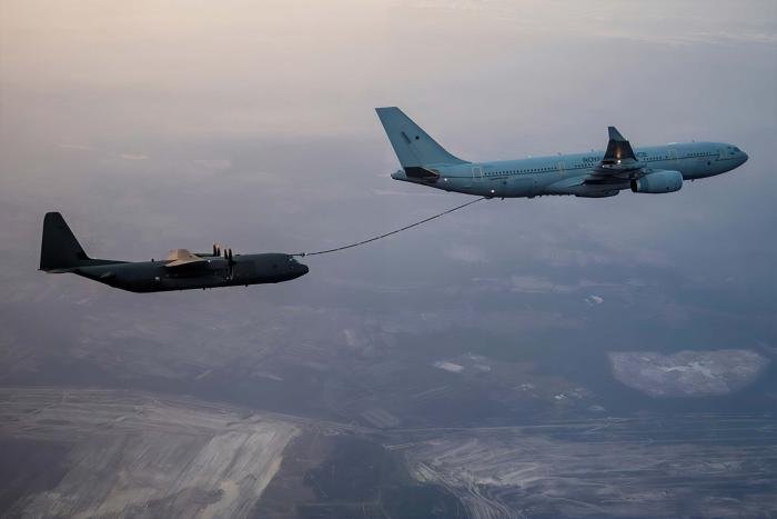 The Voyager KC2 is equipped with two underwing pods for refuelling fast jets, while the KC3 has an additional centreline hose for use by large aircraft, as this C-130J Hercules illustrates