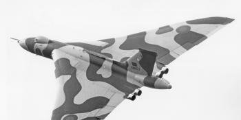 During the Falklands conflict air-to-air refuelling was to prove invaluable when Avro Vulcan B.2 XM607 made the first of several raids on the vital airfield at Port Stanley on the Falkland Islands. Key Collection
