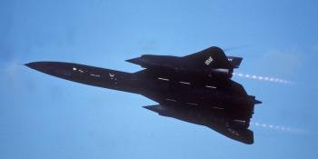 Diamond shock waves emanating from the exhausts of the Pratt & Whitney J58 engines, condensation trailing from the wingtips — SR-71A 61-7971 makes a typically dramatic departure from Mildenhall on 2 February 1983. By now the presence of Det 4 had been made permanent, leading to the withdrawal of UK personnel. BOB ARCHER